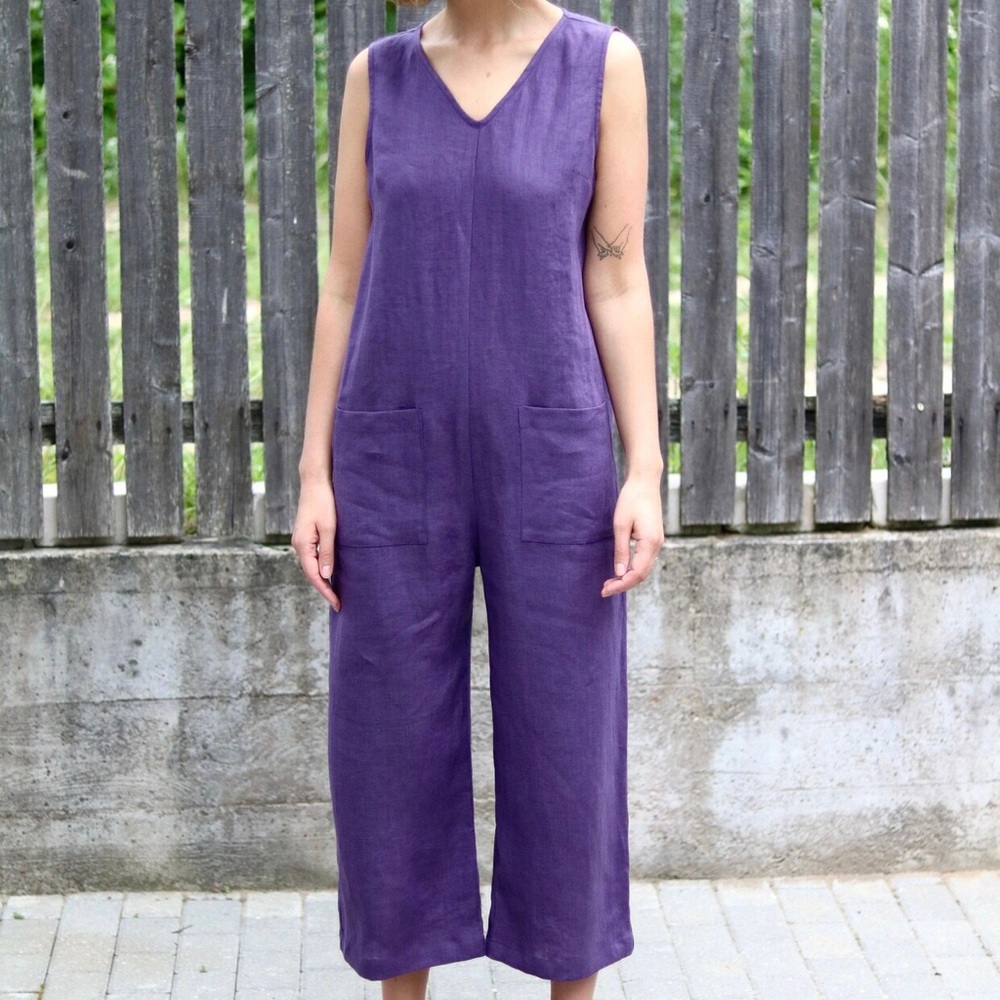 OffOn Clothing Sleeveless Linen Wide Leg V-Neck Summer Jumpsuit in Eggplant
